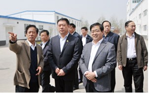 長(zhǎng)治市副市長(zhǎng)陳鵬飛等市縣領(lǐng)導(dǎo)在我司調(diào)研